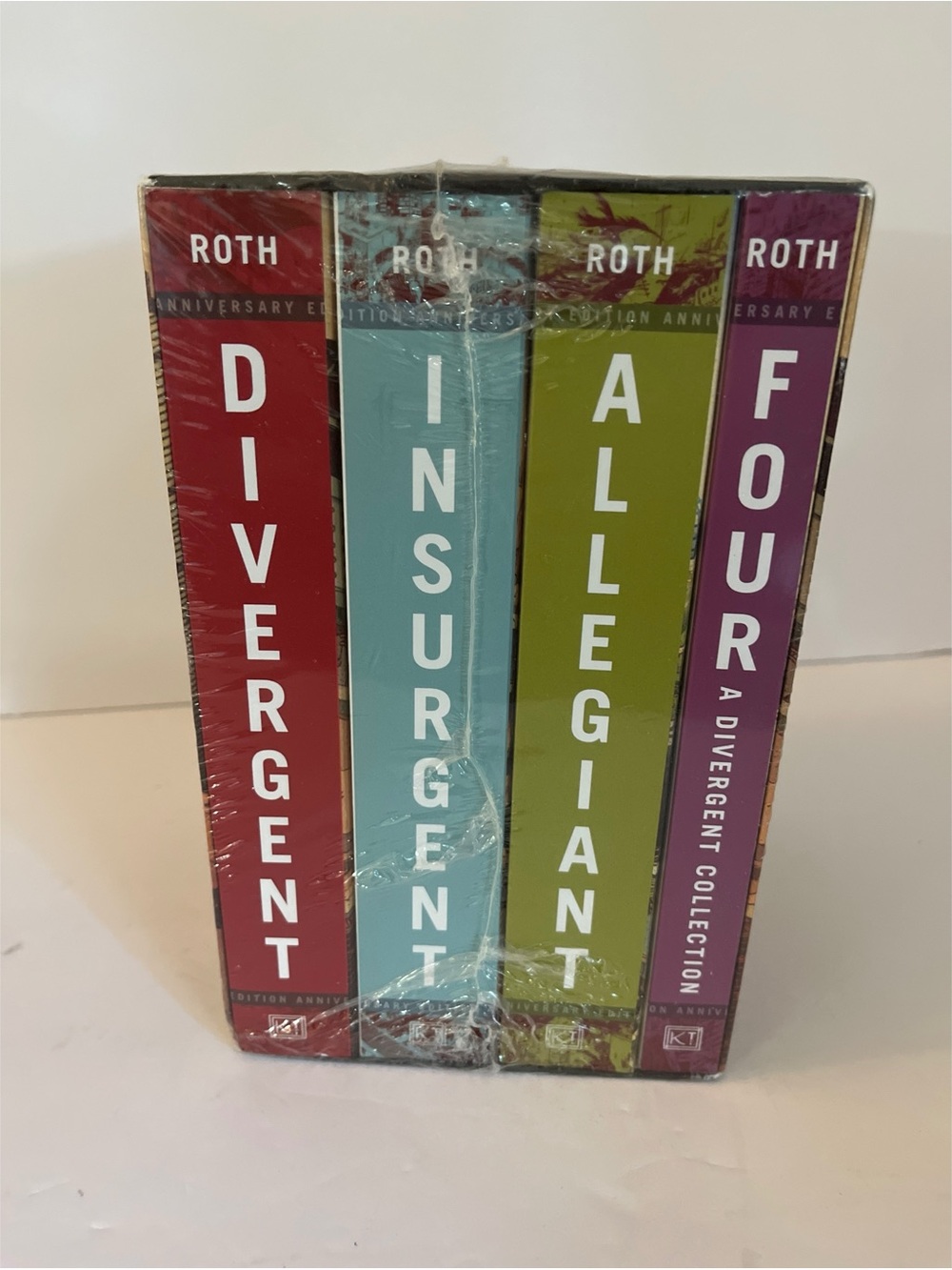 Divergent Anniversary Box Set Veronica Roth New